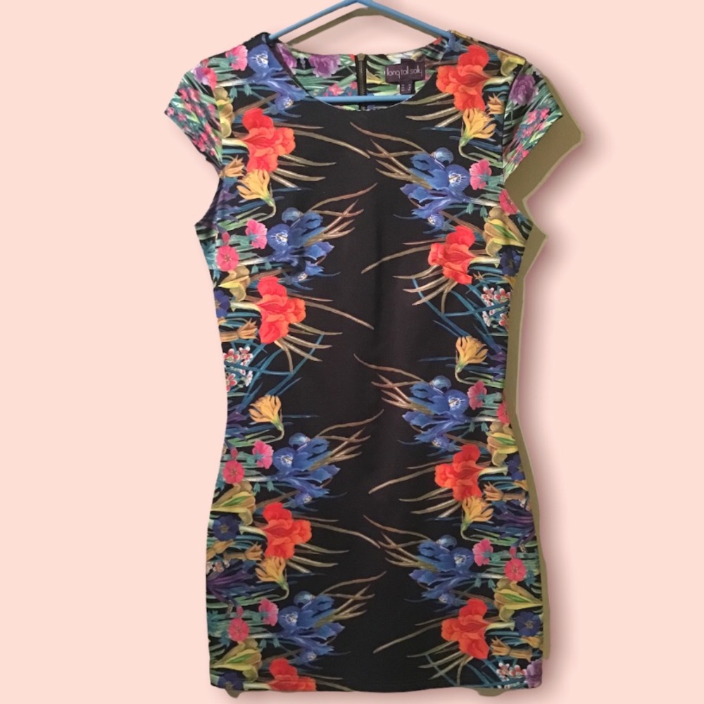 Black and tropical floral mini dress w cap sleeve size 6